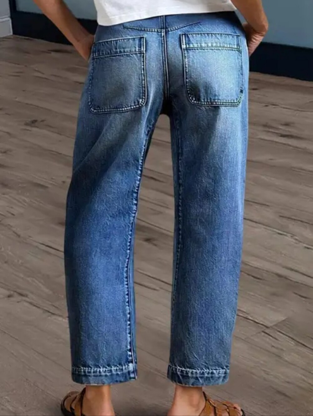 Flamingals Mid Rise Barrel Leg Cropped Jeans NWT Large - Picture 2 of 8